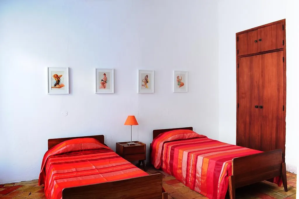 Casa da Avó Nina Hotel Fuzeta 0*,  Portugal